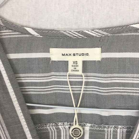 🅢🅐🅛🅔 Max Studio Striped Top - Picture 4 of 14